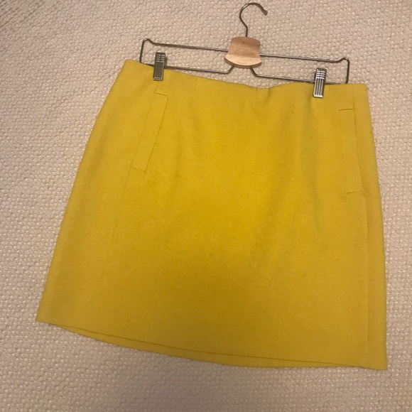 Banana Republic Dresses & Skirts - 2/60 Banana Republic skirt